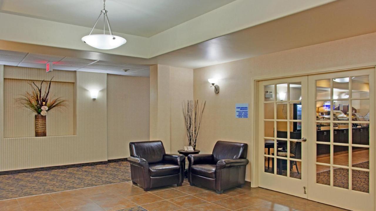 Holiday Inn Express Hotel & Suites Swift Current By Ihg Εξωτερικό φωτογραφία